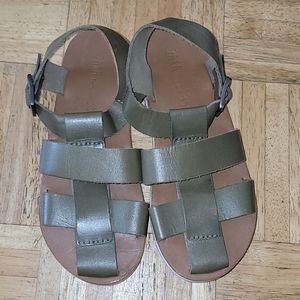 Zara girls sandals size 3.5 US